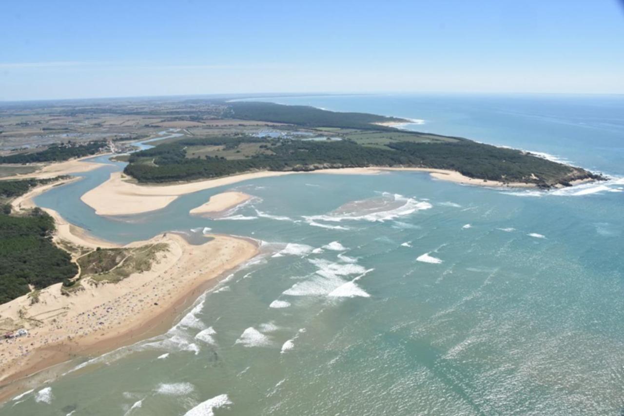 Saint-Hilaire-de-Talmont Spacious Nest With Terrace Near The Beach מראה חיצוני תמונה